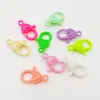 Plastic heart-shaped lobster hook, plush toy hook, keychain, light bulb hook Application Scenario